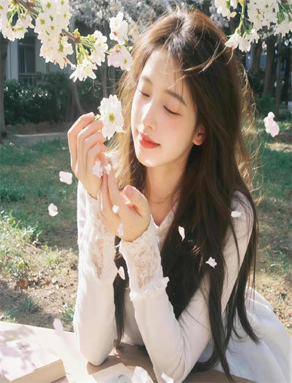 《欲望的陷阱妻子的新生》心理独家分析：角色心理变化与情感轨迹解读