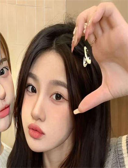 《圣所镇：女巫传说》剧情全解析：人物命运与故事走向深度解读